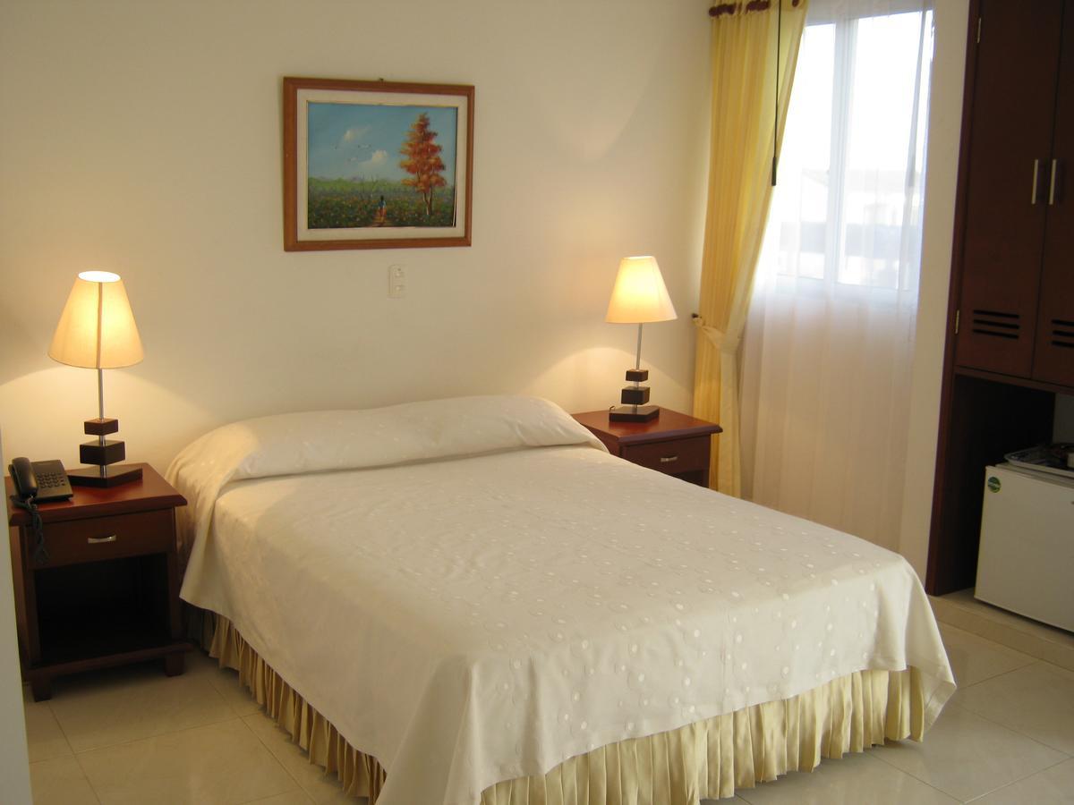 ויז'אוויסנסיו Hotel Sol Dorado מראה חיצוני תמונה