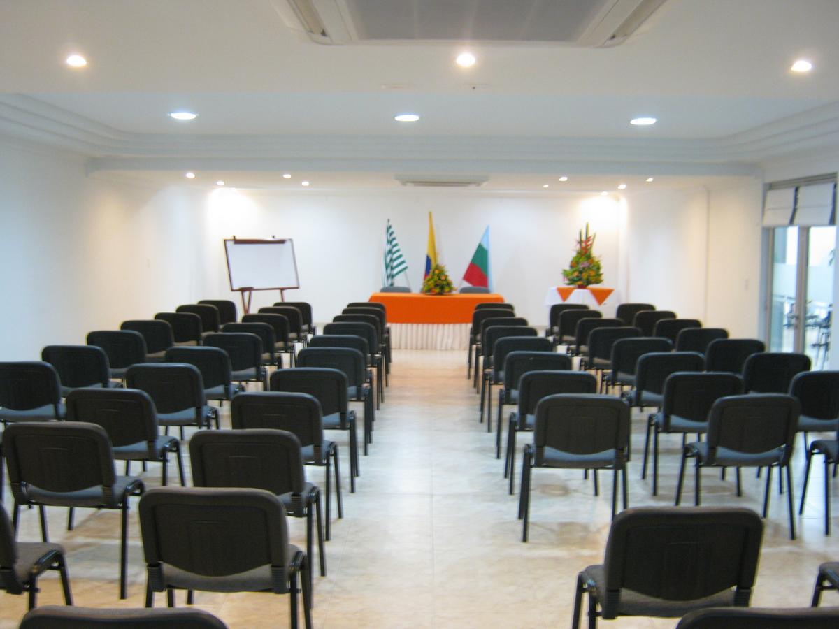 ויז'אוויסנסיו Hotel Sol Dorado מראה חיצוני תמונה
