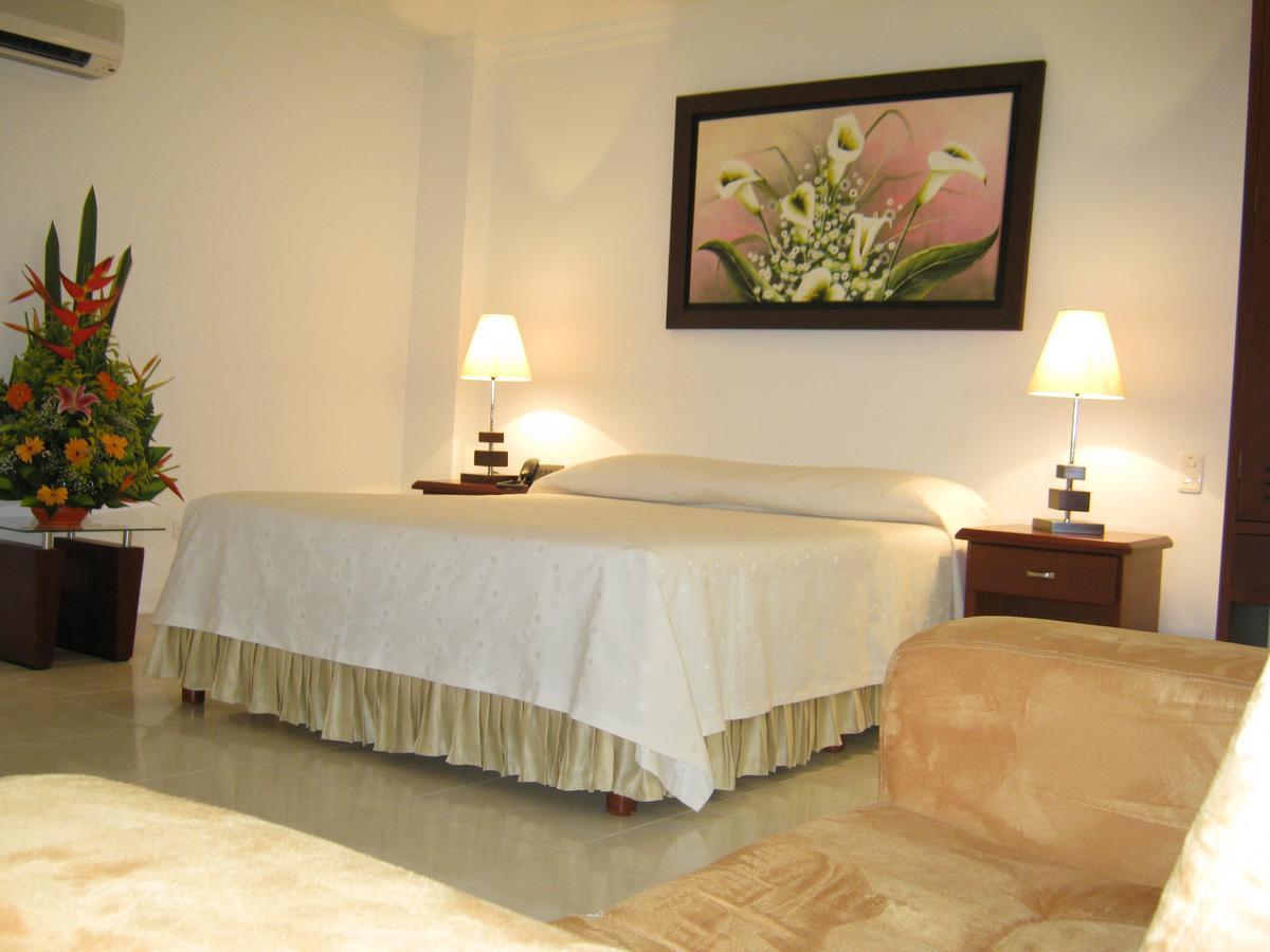 ויז'אוויסנסיו Hotel Sol Dorado מראה חיצוני תמונה